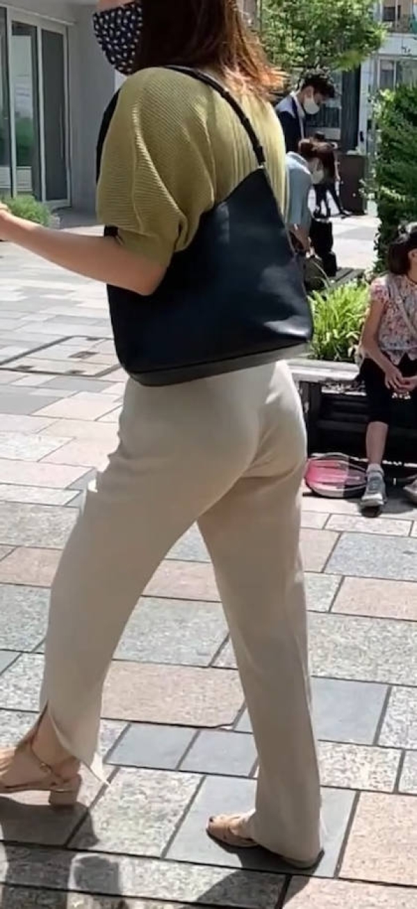 パンツOLのお尻エロ過ぎだろ画像 66 パンツOLのお尻エロ過ぎだろ画像 65 img 69c9d5684fc08