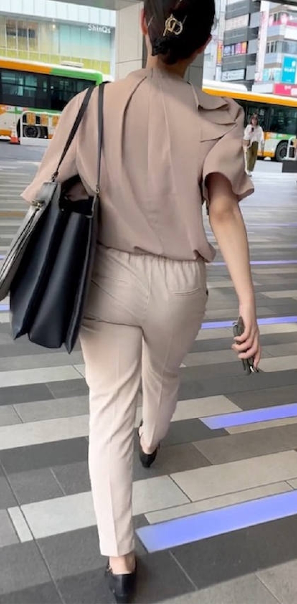 パンツOLのお尻エロ過ぎだろ画像 90 パンツOLのお尻エロ過ぎだろ画像 89 img 69c9d56fe7887