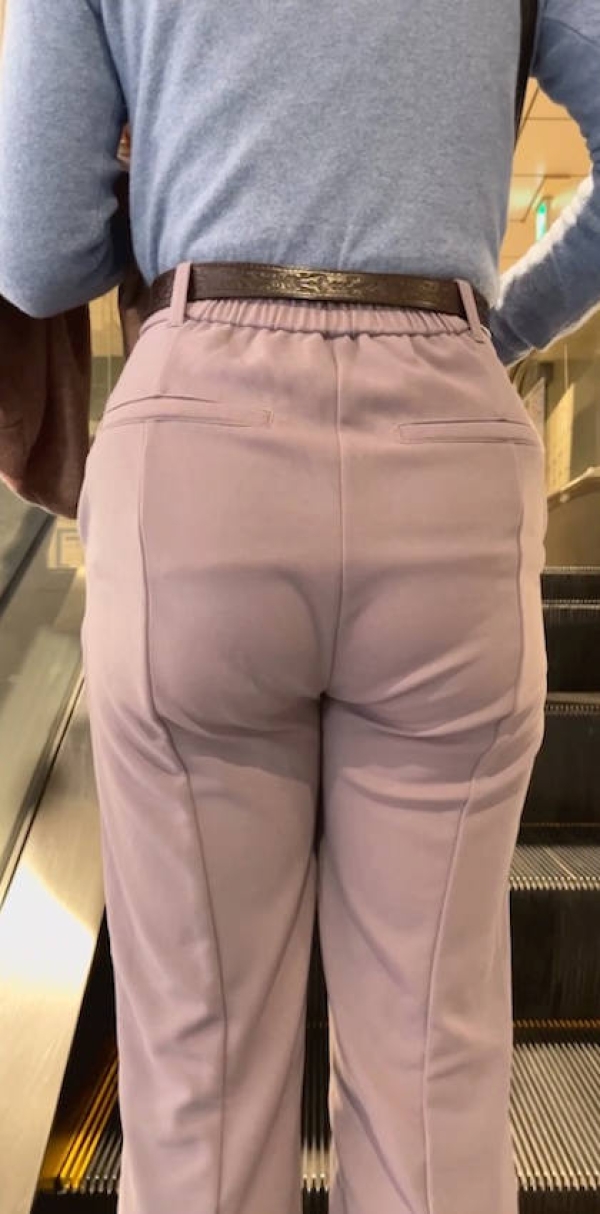 パンツOLのお尻エロ過ぎだろ画像 108 パンツOLのお尻エロ過ぎだろ画像 107 img 69c9d575c3df2