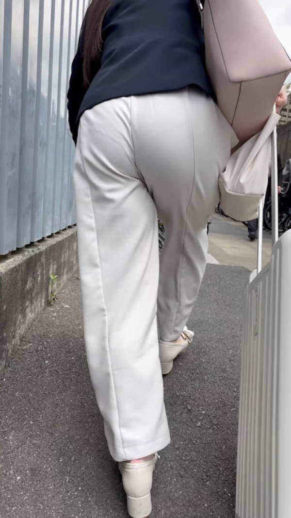 パンツOLのお尻エロ過ぎだろ画像 118 パンツOLのお尻エロ過ぎだろ画像 117 img 69c9d5794c3c1