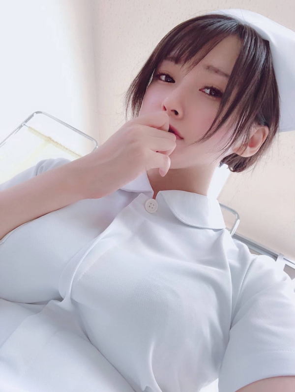 おっぱいが癒しの巨乳ナースエロ画像 14 おっぱいが癒しの巨乳ナースエロ画像 13 img 69d5cf556b18c