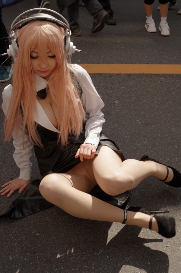 パンスト越しにおぱんつ見えてるコスプレイヤーさんのエロ画像! 198 パンスト越しにおぱんつ見えてるコスプレイヤーさんのエロ画像! 197 img 69da17d7bc7cd