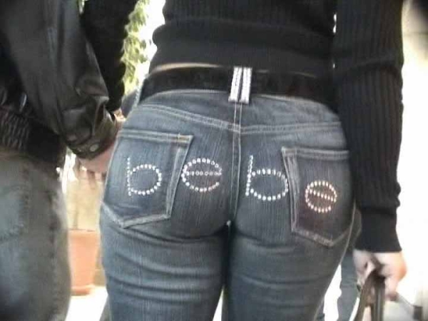 デニムの生地に浮かび上がるお尻の街撮りエロ画像 | 素人エロ画像やったる夫 10 デニムの生地に浮かび上がるお尻の街撮りエロ画像 | 素人エロ画像やったる夫 9 img 69db694b9fe08