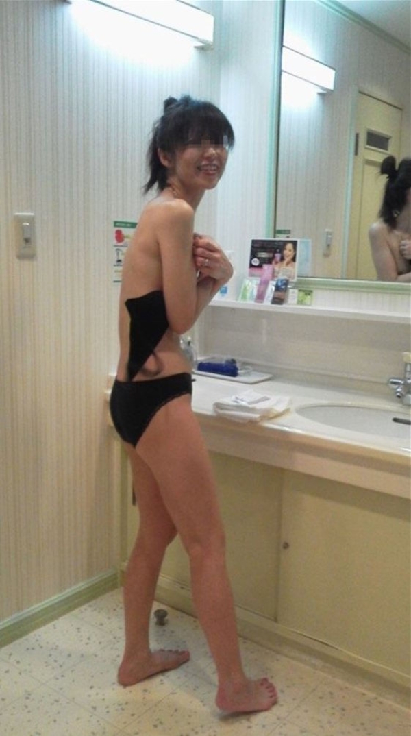 ブラジャーを脱ぎ掛けてるおばちゃんのエロ画像!これからセックスですか? 170 ブラジャーを脱ぎ掛けてるおばちゃんのエロ画像!これからセックスですか? 169 img 6a197be8aa3d3