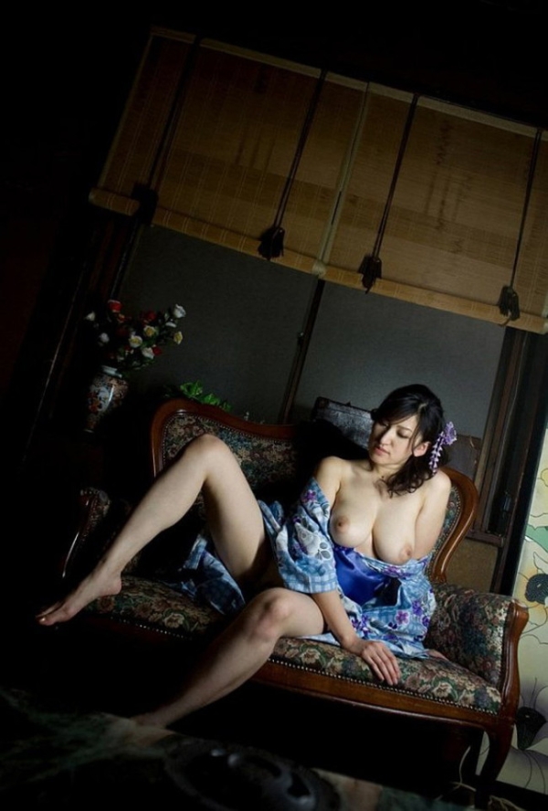 【和服エロ画像】着物や浴衣を半脱ぎ状態で露出していく柔肌のエロさったら…(260枚)※06/07追加 | エロ画像ギャラリー 806 【和服エロ画像】着物や浴衣を半脱ぎ状態で露出していく柔肌のエロさったら…(260枚)※06/07追加 | エロ画像ギャラリー 805 img 6a2591cd12b54