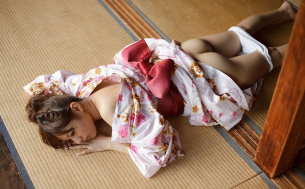 【和服エロ画像】着物や浴衣を半脱ぎ状態で露出していく柔肌のエロさったら…(260枚)※06/07追加 | エロ画像ギャラリー 822 【和服エロ画像】着物や浴衣を半脱ぎ状態で露出していく柔肌のエロさったら…(260枚)※06/07追加 | エロ画像ギャラリー 821 img 6a2591ce24b8a