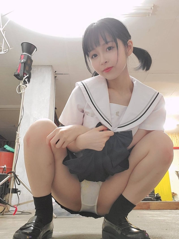 しゃがみ込みM字開脚のエロ画像 - 性癖エロ画像 センギリ 10 しゃがみ込みM字開脚のエロ画像 - 性癖エロ画像 センギリ 9 img 6a2cd216b6fb8