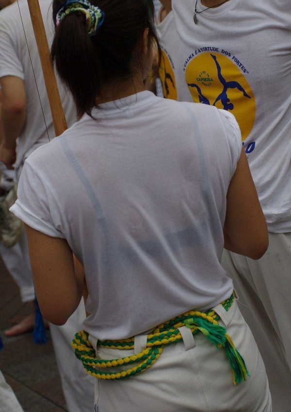透けブラしやすい白Tシャツでお外に出ちゃった女の子のエロ画像! 278 透けブラしやすい白Tシャツでお外に出ちゃった女の子のエロ画像! 277 img 6a2d42893fae4
