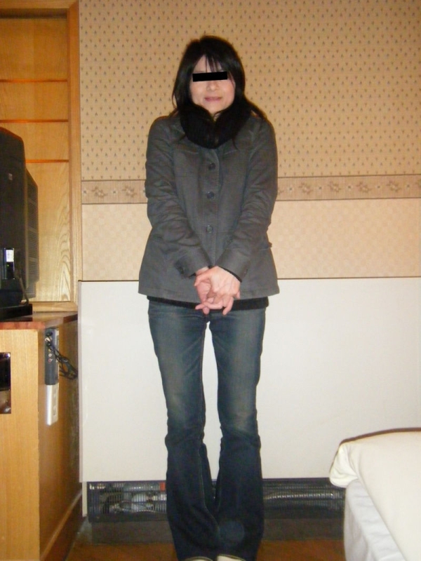 ラブホテルで脱衣前の熟女を激写したエロ画像!セックス数秒前だなw 200 ラブホテルで脱衣前の熟女を激写したエロ画像!セックス数秒前だなw 199 img 6a4b95eb8e9e8
