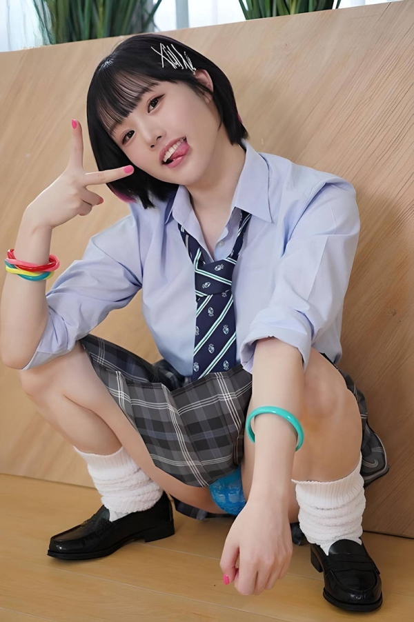 制服姿でピースしたJKのエロ画像 - 性癖エロ画像 センギリ 12 制服姿でピースしたJKのエロ画像 - 性癖エロ画像 センギリ 11 img 6a7732aa34bdc
