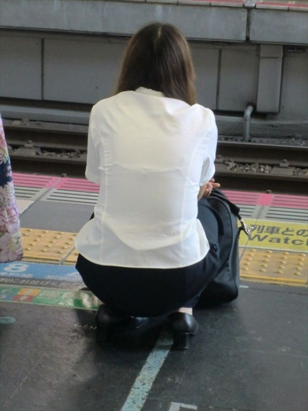 白ブラウスを着てブラジャーが透けているOLさんやJKのエロ画像! 166 白ブラウスを着てブラジャーが透けているOLさんやJKのエロ画像! 165 img 6a784c98112cb