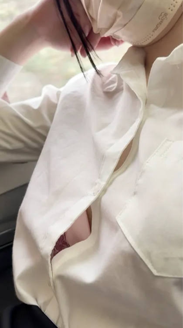 胸チラしてますよ!のエロ画像 - 性癖エロ画像 センギリ 96 胸チラしてますよ!のエロ画像 - 性癖エロ画像 センギリ 95 img 6a7b27e861489