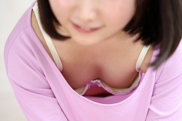 着衣状態なのに服の隙間から胸の先端まで見えてる乳首チラ娘たち | エロ画像が見たいんだ! 130 着衣状態なのに服の隙間から胸の先端まで見えてる乳首チラ娘たち | エロ画像が見たいんだ! 129 img 6a7c7893cff39