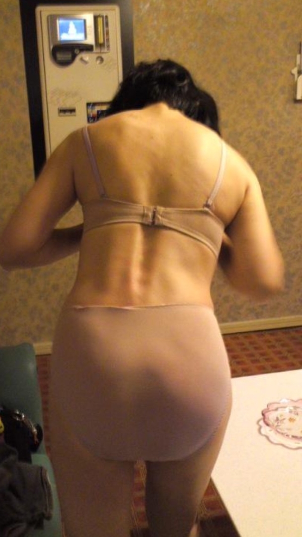 フルバックパンツを履いてる女の子のエロ画像!ケツがデカい子も安心w 256 フルバックパンツを履いてる女の子のエロ画像!ケツがデカい子も安心w 255 img 6a84457ebf191