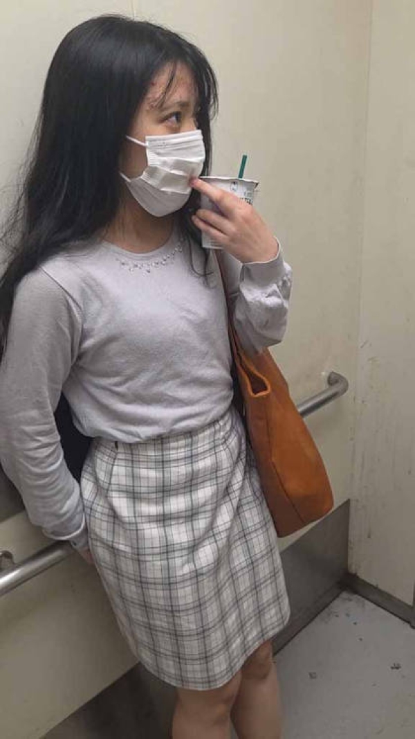 マン毛が出てるハミ毛お姉さんのエロ画像 - 性癖エロ画像 センギリ 6 マン毛が出てるハミ毛お姉さんのエロ画像 - 性癖エロ画像 センギリ 5 img 6a89a7c71b0ac