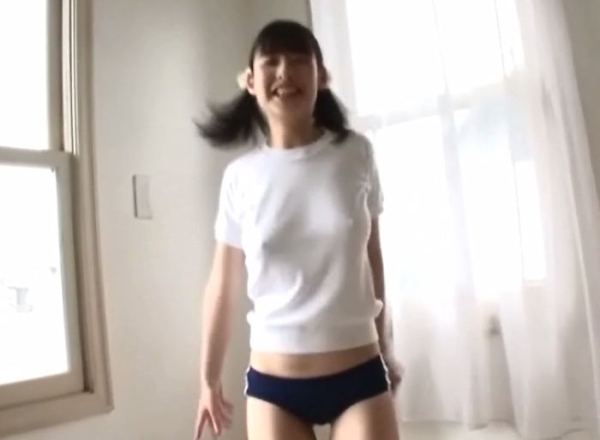 乳首が透けて見えちゃってるノーブラ体操服女子のエロ画像! 82 乳首が透けて見えちゃってるノーブラ体操服女子のエロ画像! 81 img 6a8c13145475c