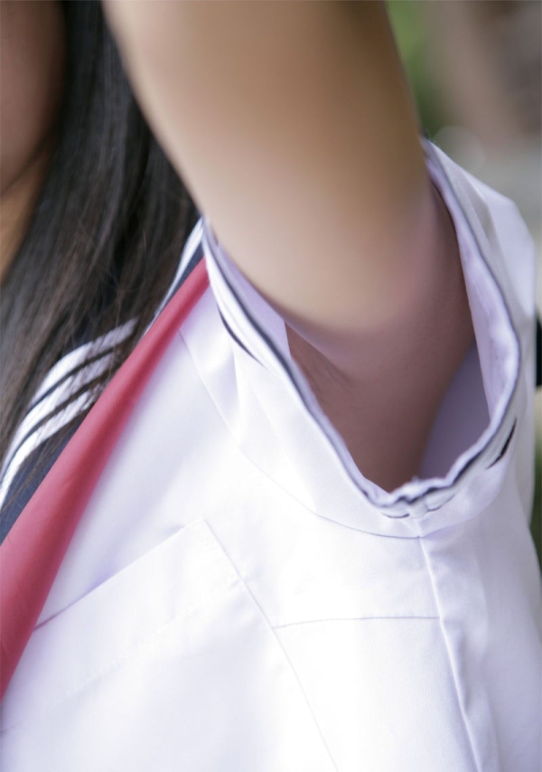 制服の袖の隙間から腋がチラ見えしてるJKのエロ画像!処理甘い子はいねえかw 86 制服の袖の隙間から腋がチラ見えしてるJKのエロ画像!処理甘い子はいねえかw 85 img 6a96baa370967