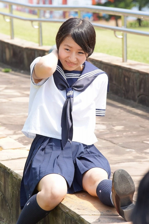 制服の袖の隙間から腋がチラ見えしてるJKのエロ画像!処理甘い子はいねえかw 102 制服の袖の隙間から腋がチラ見えしてるJKのエロ画像!処理甘い子はいねえかw 101 img 6a96baa461447