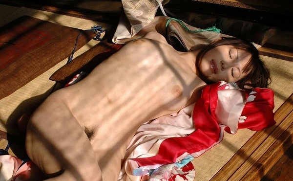 畳の上に横わたる全裸の美女に、和風のエロスを感じる | エロ画像が見たいんだ! 120 畳の上に横わたる全裸の美女に、和風のエロスを感じる | エロ画像が見たいんだ! 119 img 6aafe31272899
