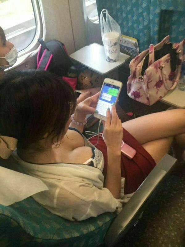 電車に乗ってるシコい女の画像うpするぞぉーwwwwwwwwwwwwwwwwww | 素人エロ画像やったる夫 6 電車に乗ってるシコい女の画像うpするぞぉーwwwwwwwwwwwwwwwwww | 素人エロ画像やったる夫 5 img 6ab39f821137d