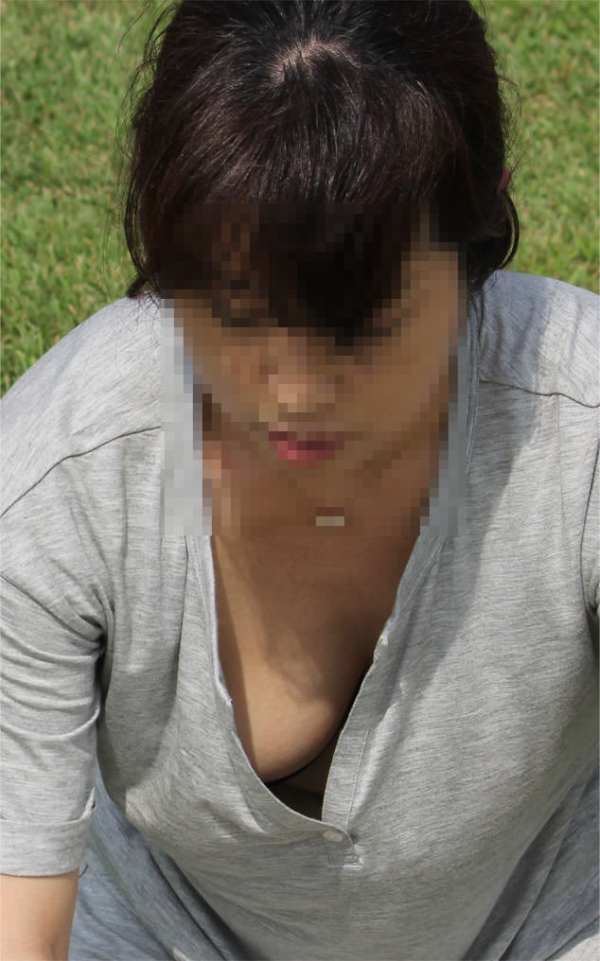 休日に出歩いたら見つけた巨乳おっぱい素人娘の胸チラゲットwwwww | 素人エロ画像やったる夫 10 休日に出歩いたら見つけた巨乳おっぱい素人娘の胸チラゲットwwwww | 素人エロ画像やったる夫 9 img 6abe2b6a1e5f5