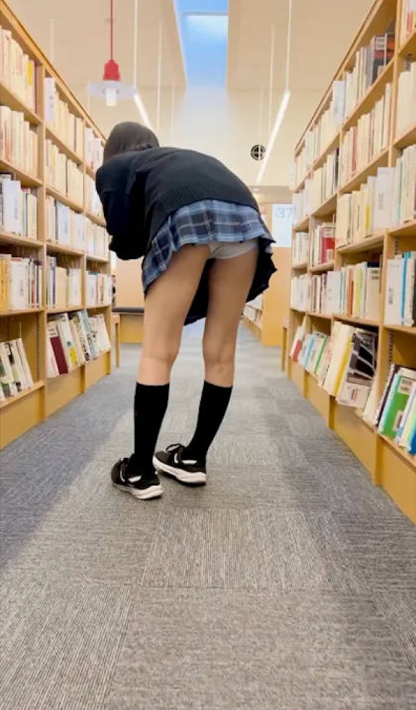 ミニスカ制服のパンチラエロ画像 - 性癖エロ画像 センギリ 44 ミニスカ制服のパンチラエロ画像 - 性癖エロ画像 センギリ 43 img 6abfb577c5f25