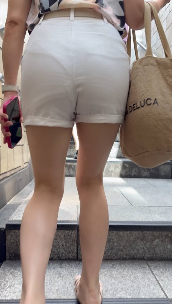 ショートパンツ女子のイイ太ももエロ画像 - 性癖エロ画像 センギリ 54 ショートパンツ女子のイイ太ももエロ画像 - 性癖エロ画像 センギリ 53 img 6acefa8d2d8f3