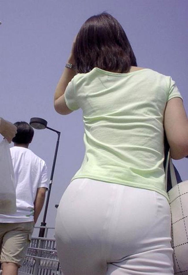 夏も終わるし街で見かけたパンツ透け透け娘の街撮り放出wwww | 素人エロ画像やったる夫 8 夏も終わるし街で見かけたパンツ透け透け娘の街撮り放出wwww | 素人エロ画像やったる夫 7 img 6ae3317bded76